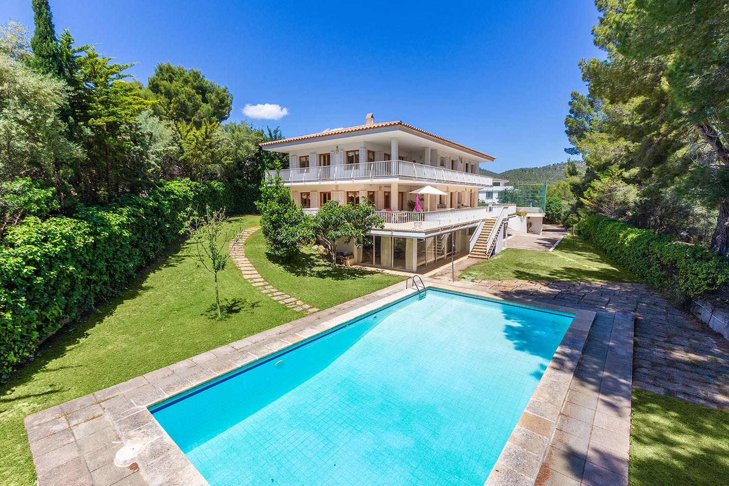 26035-villa-kauf-son-vida-mallorca-a