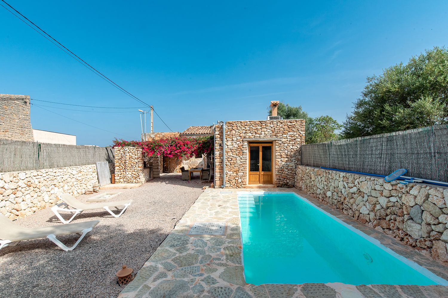 Casa de pueblo con piscina 