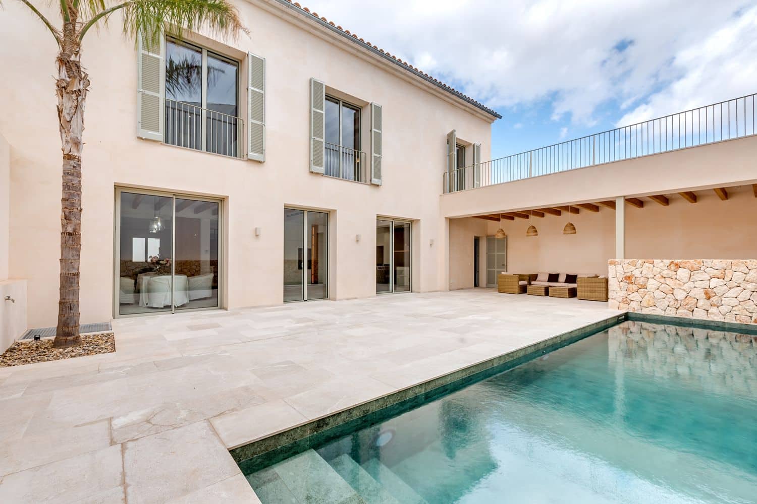 Casa adosada de alta calidad con piscina y terraza panorámica en Ses Salines