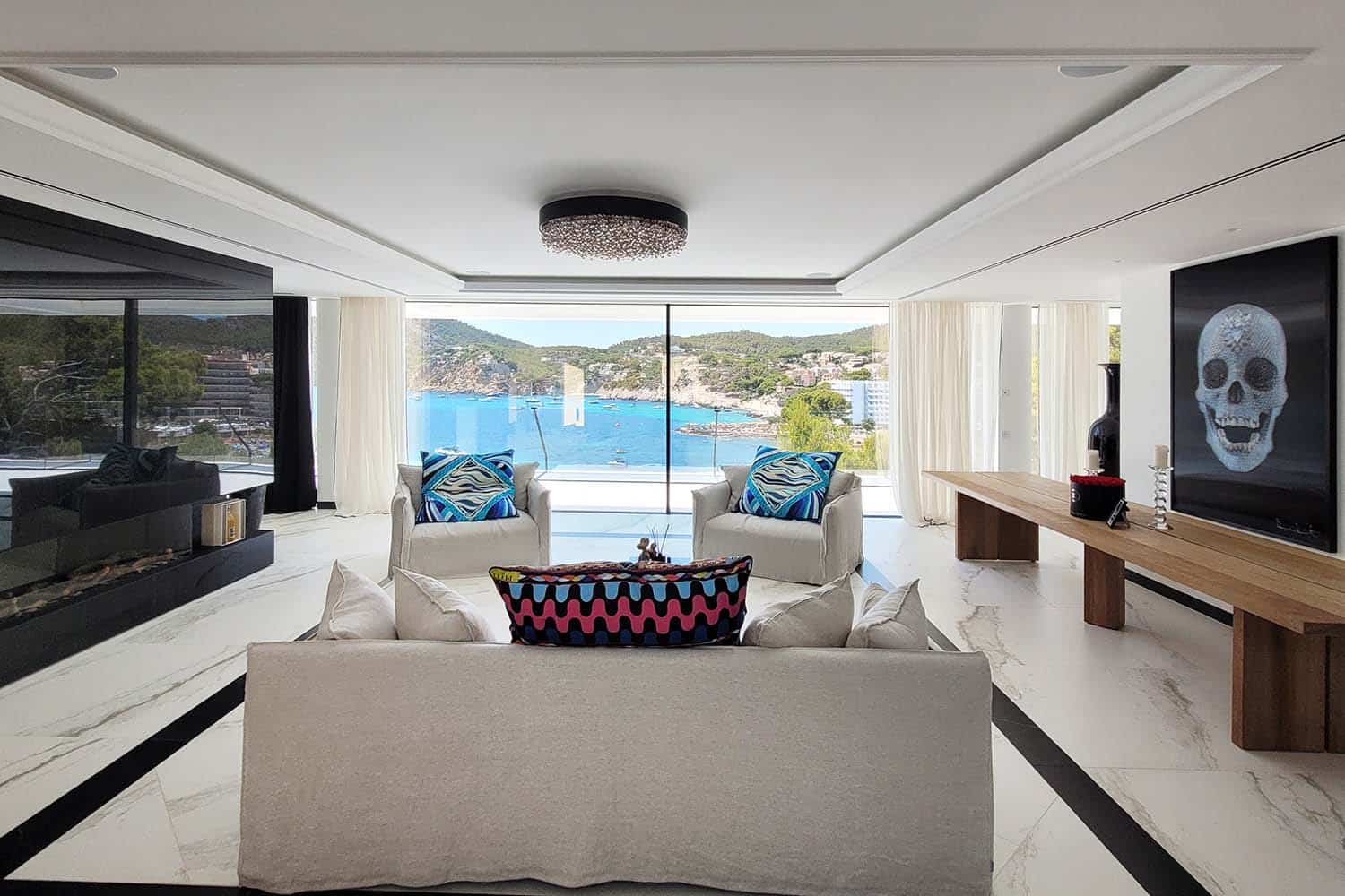 M26920-rent-villa-camp-de-mar-e