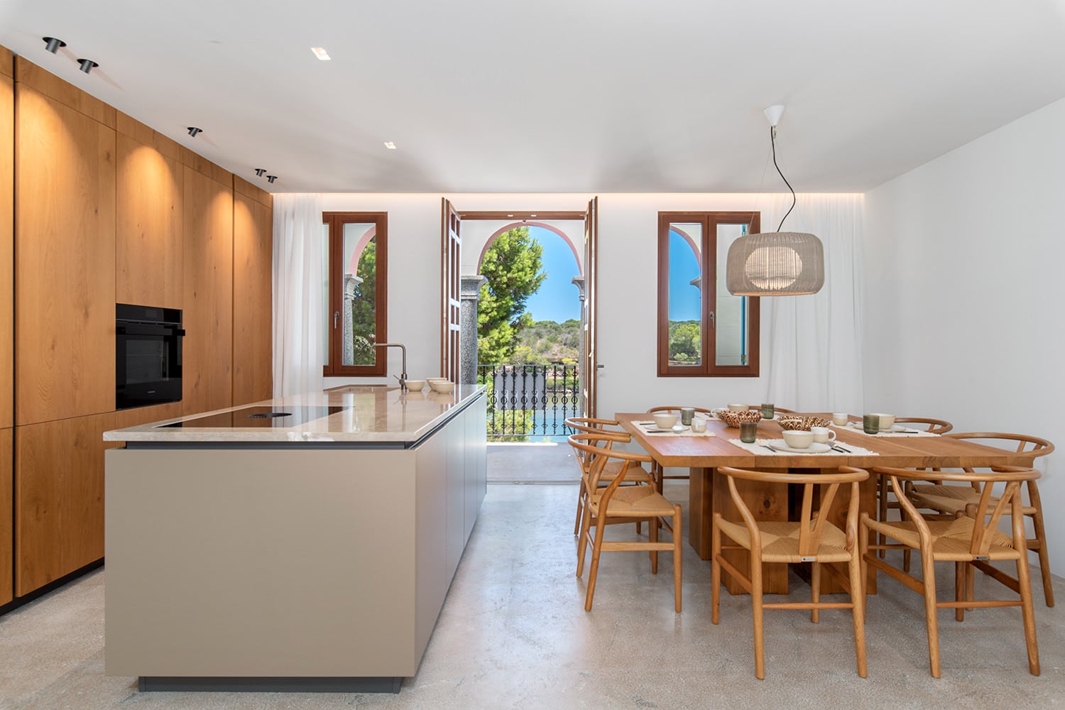 Salón-comedor abierto