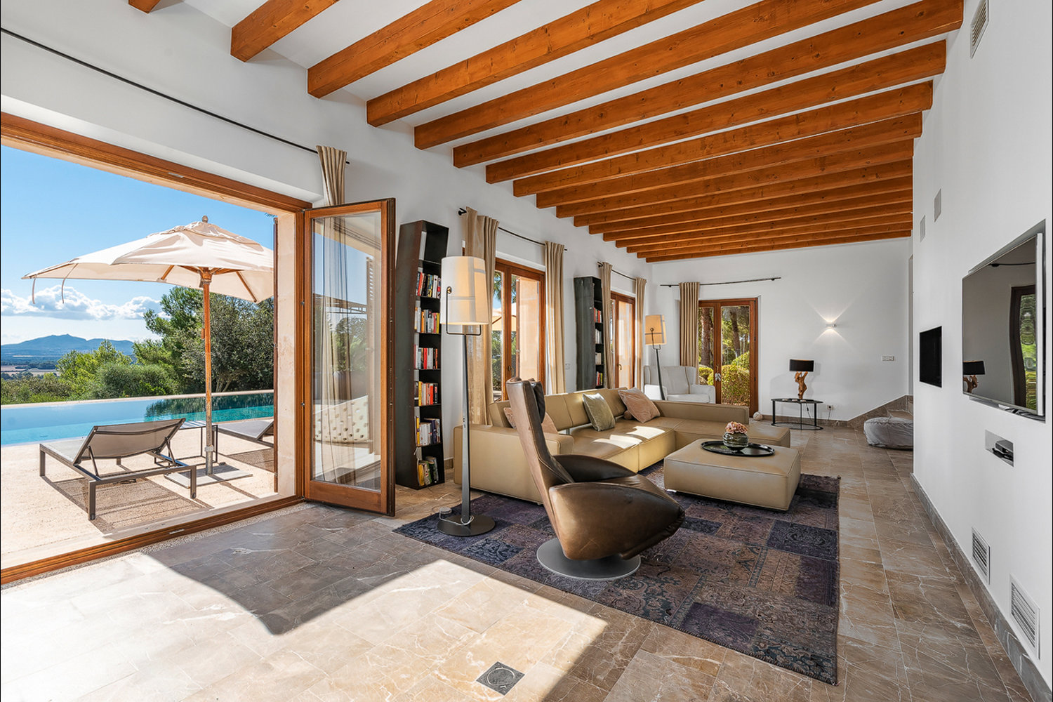 Salón con acceso al exterior