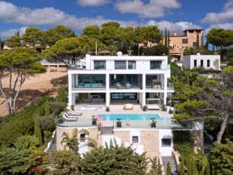 Villa de lujo con espectaculares vistas al mar e interior exclusivo