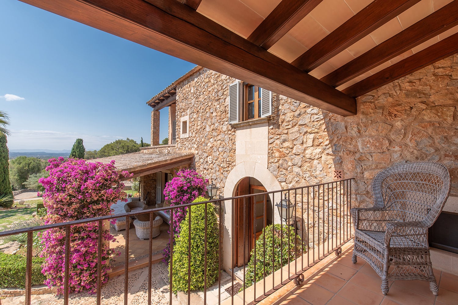 Terraza con vistas a la lejanía