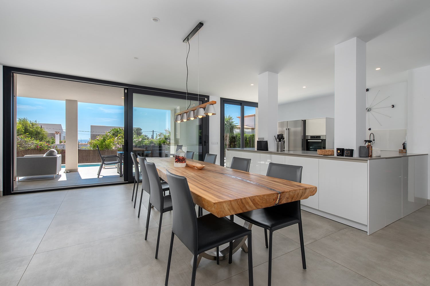 Salón-comedor espacioso