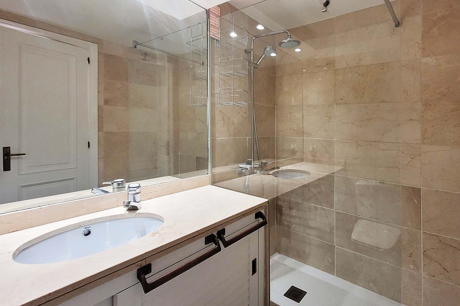 M27079-flat-sea-access-g