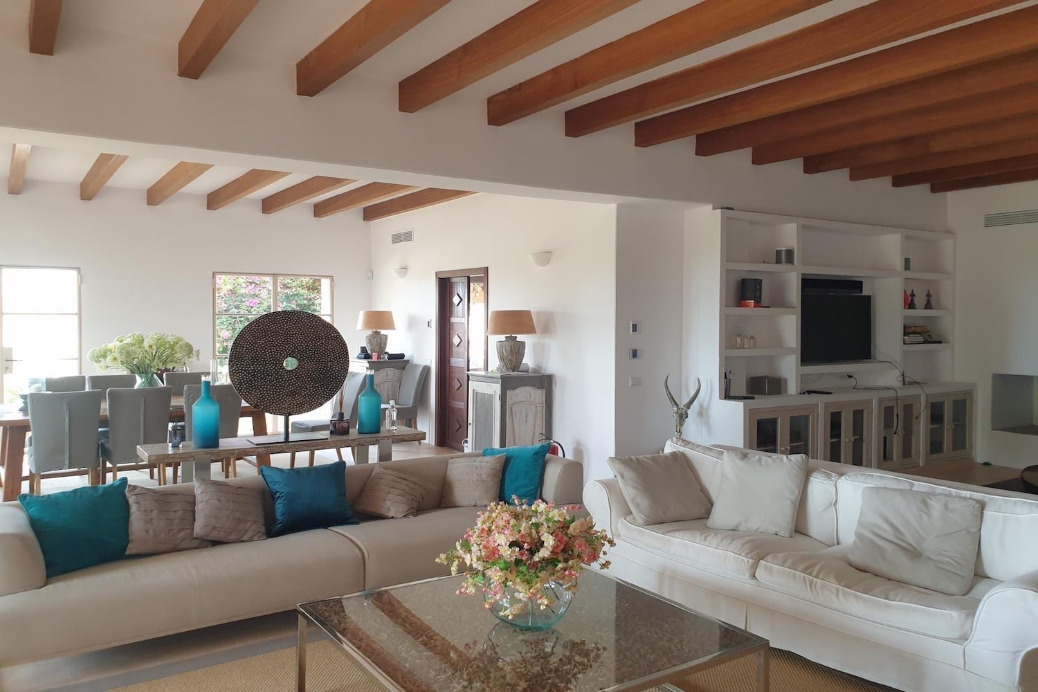 Salón-comedor abierto