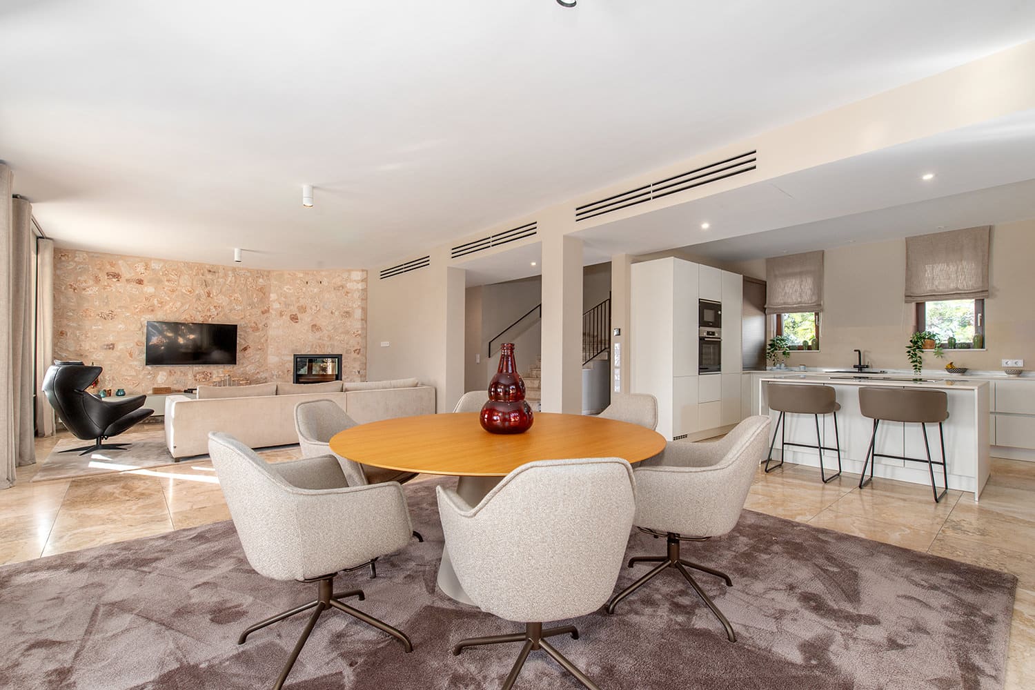 Salón-comedor abierto