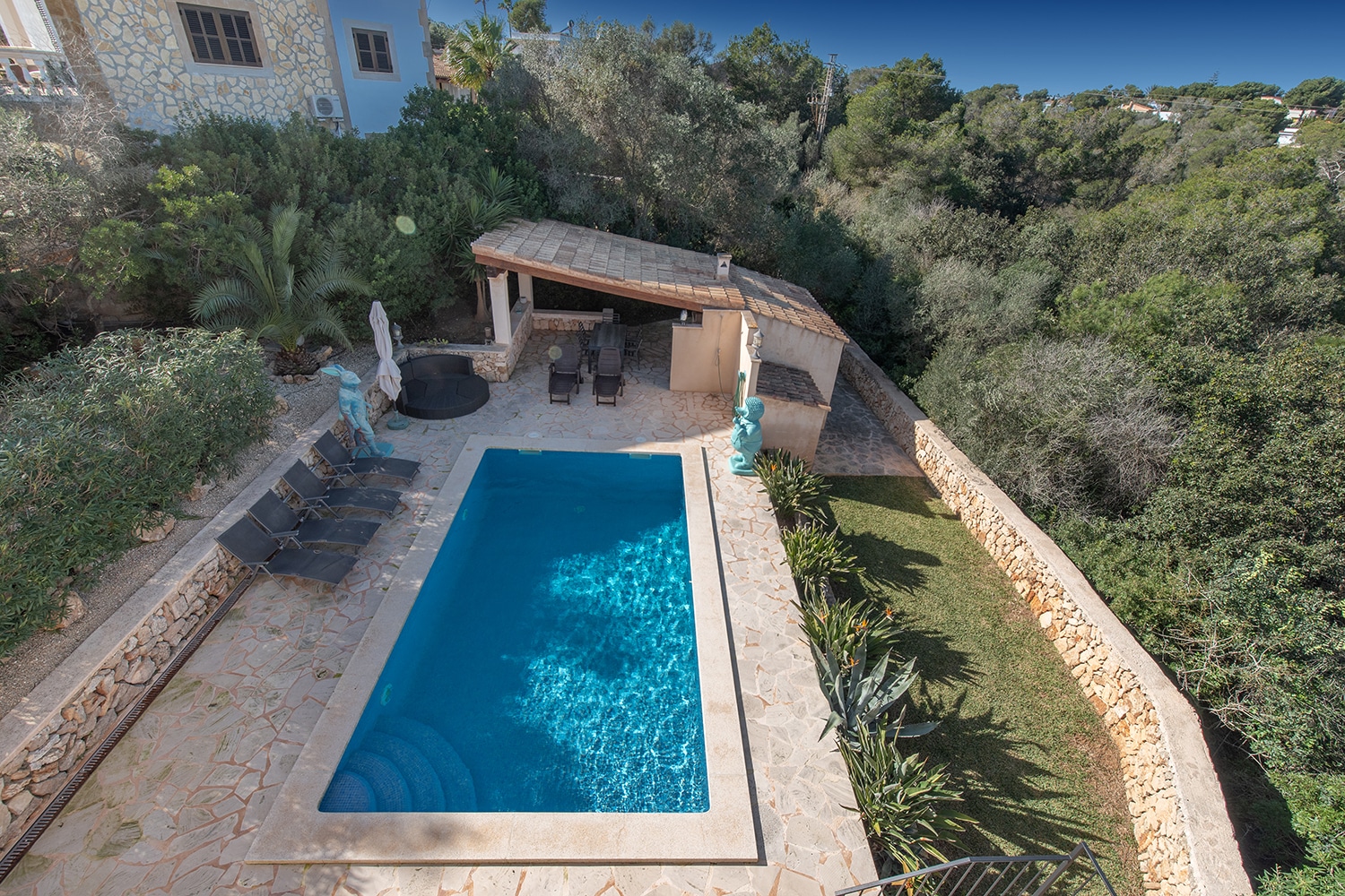 Zona exterior con vistas al verde