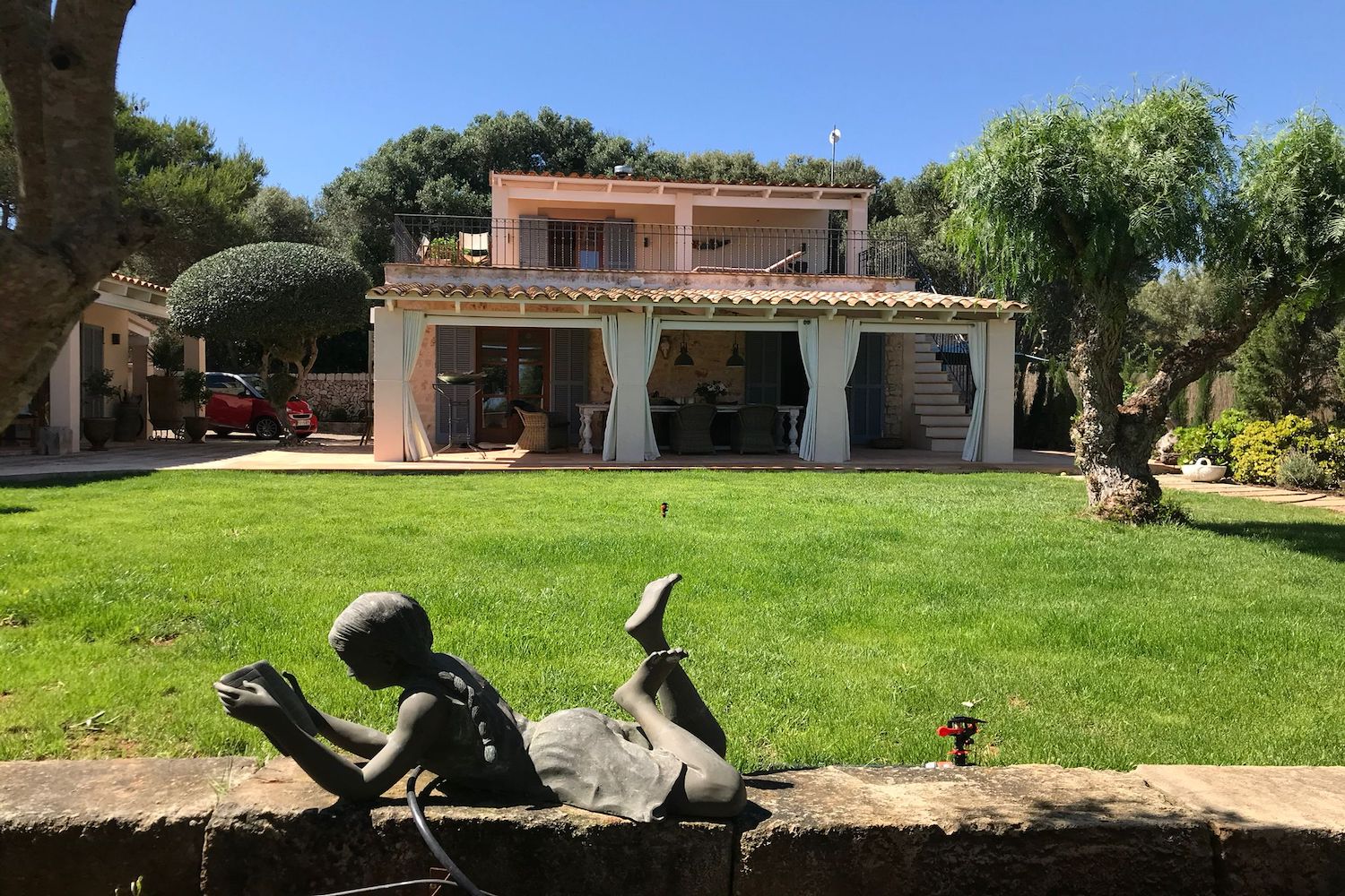 Encantadora finca con mucha privacidad, jardín mediterráneo y vistas lejanas