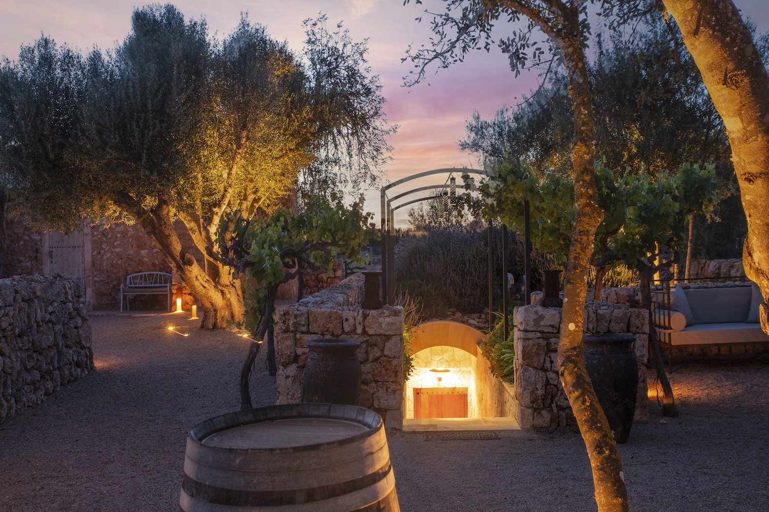 Finca al atardecer