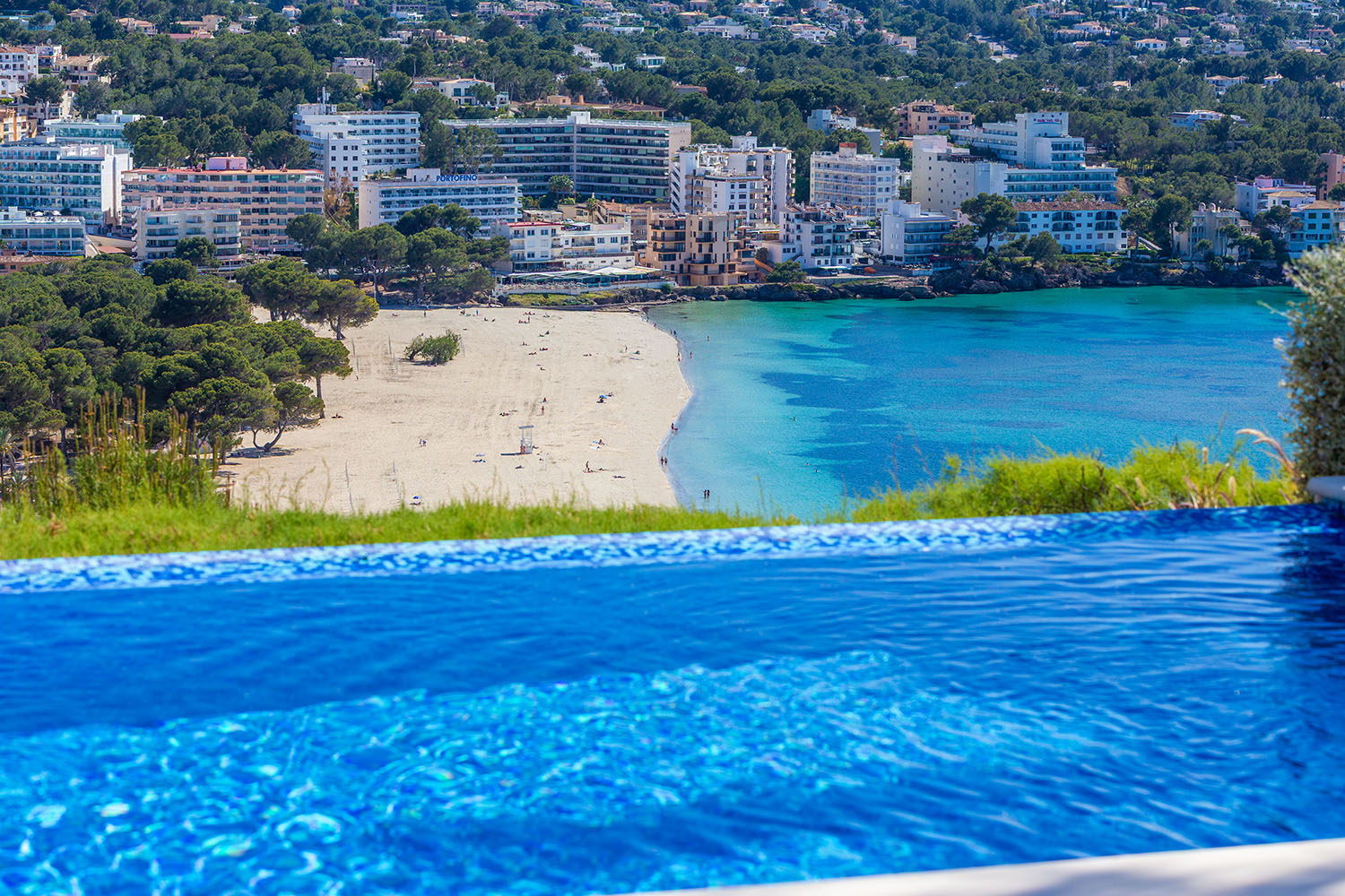 27316-villa-mit-blick-auf-den-strand-von-santa-ponsa-mallorca-u