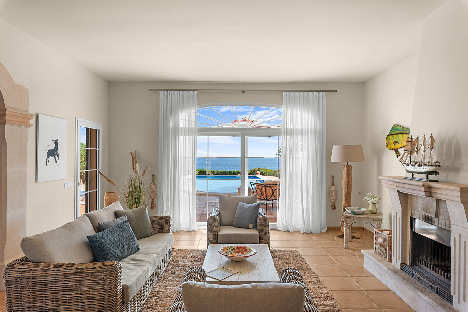 Salón con vistas al mar