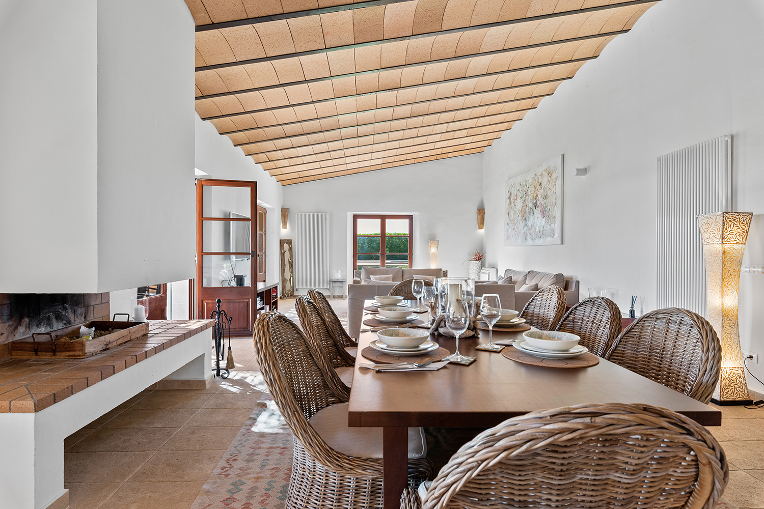 Salón-comedor con chimenea