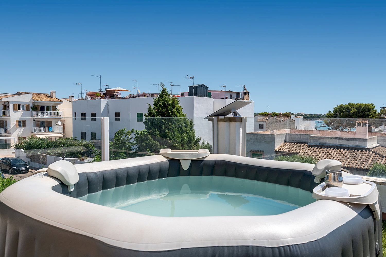 Jacuzzi con vistas al mar