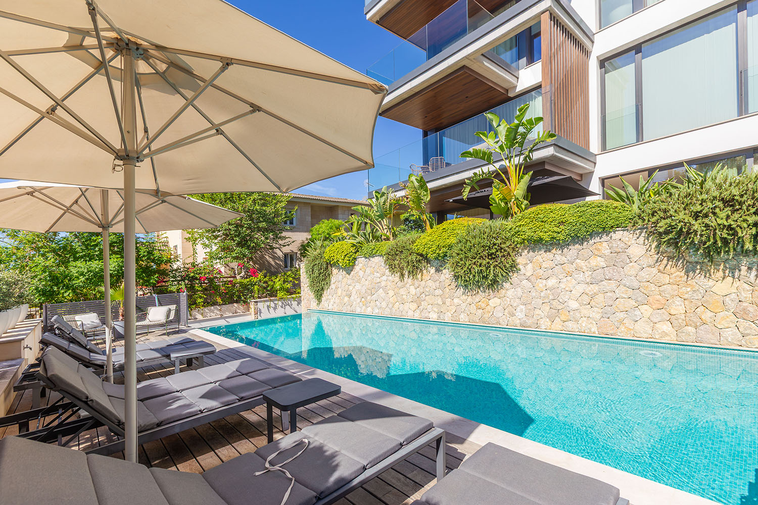 27687-moderne-erdegeschoss-wohnung-bonanova-palma-mallorca-o