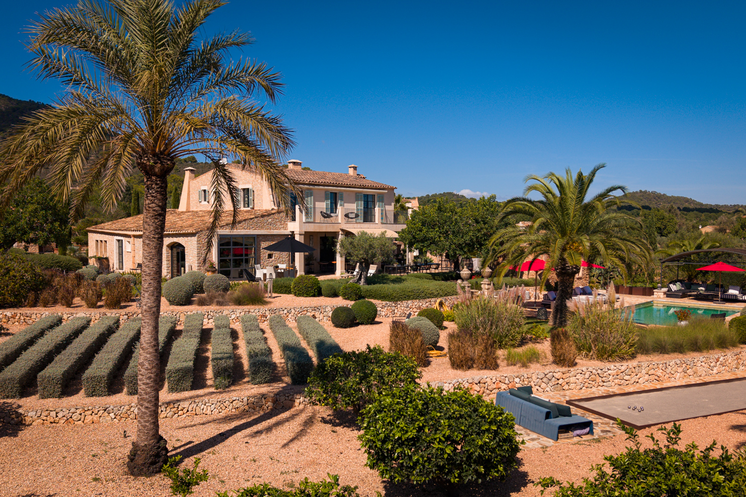 Jardín mediterráneo perfectamente integrado